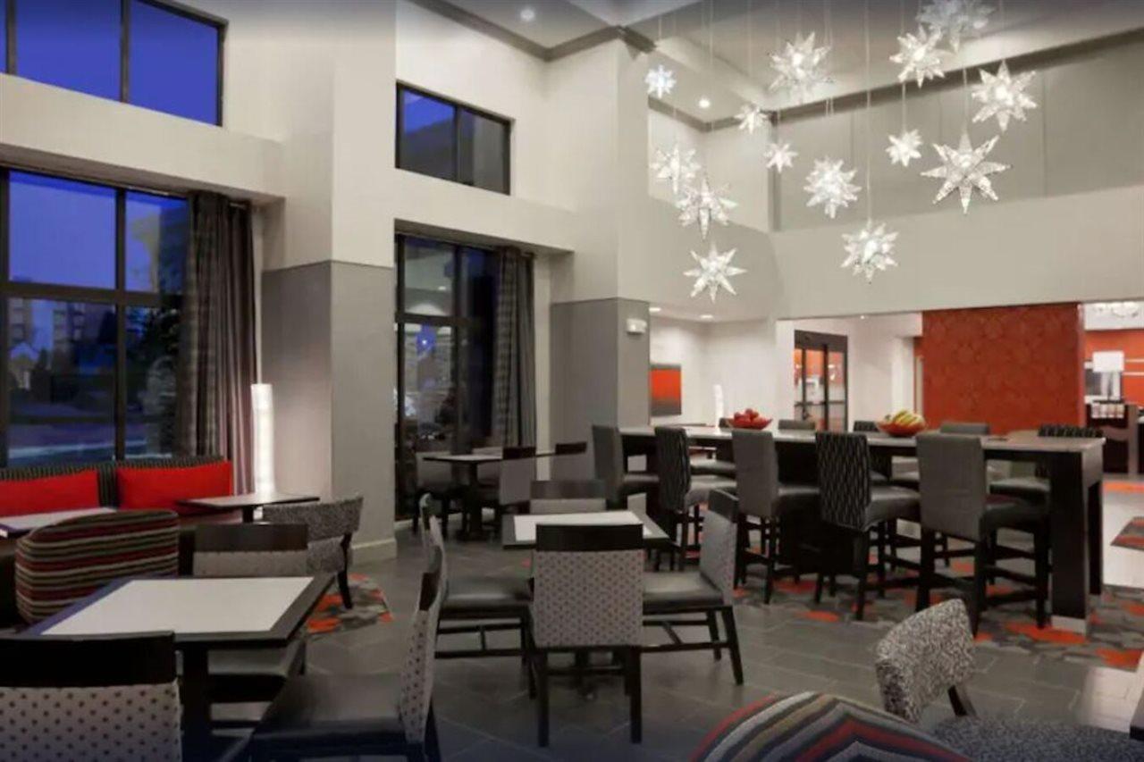 Hampton Inn And Suites Roanoke Airport/Valley View Mall Zewnętrze zdjęcie