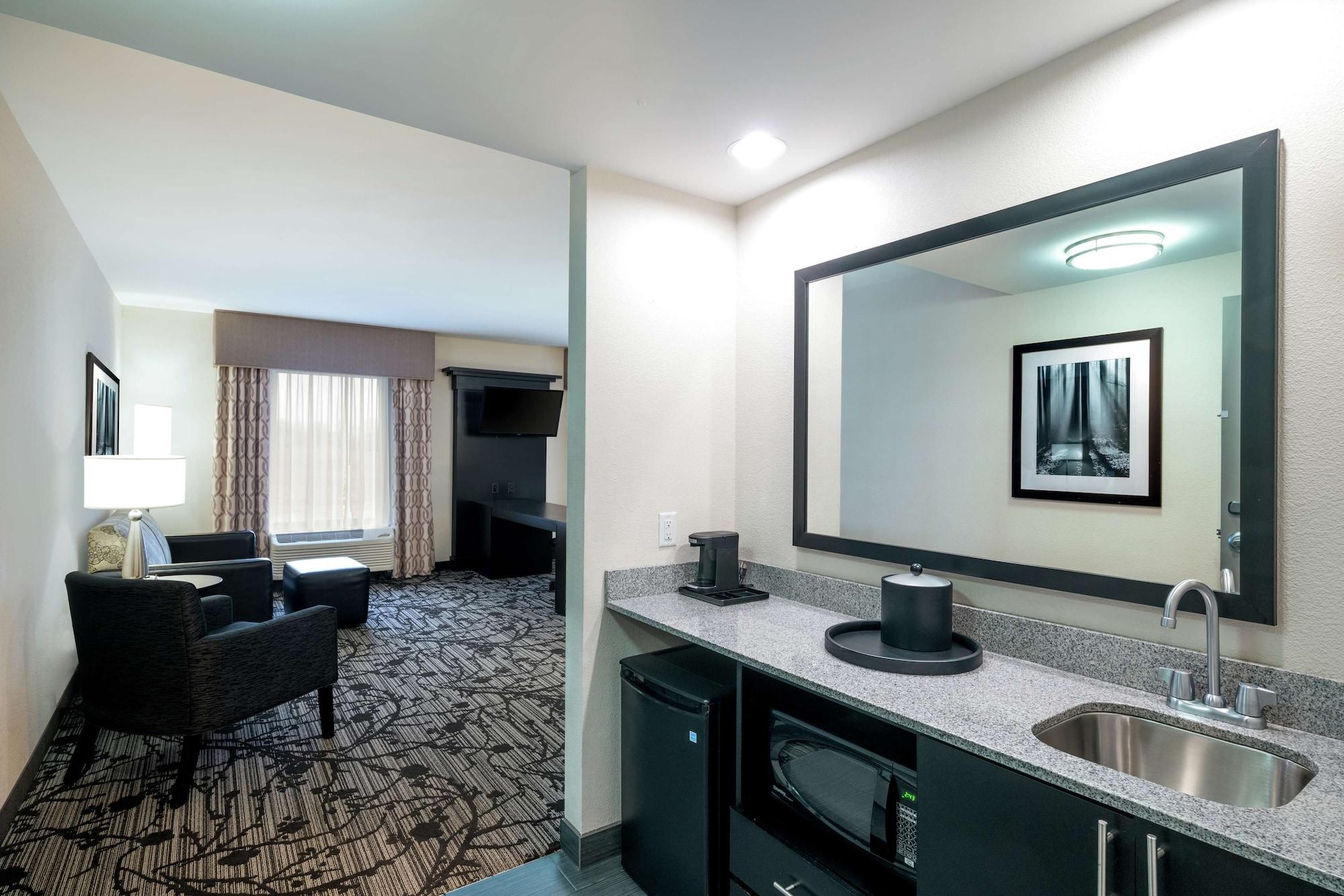 Hampton Inn And Suites Roanoke Airport/Valley View Mall Zewnętrze zdjęcie