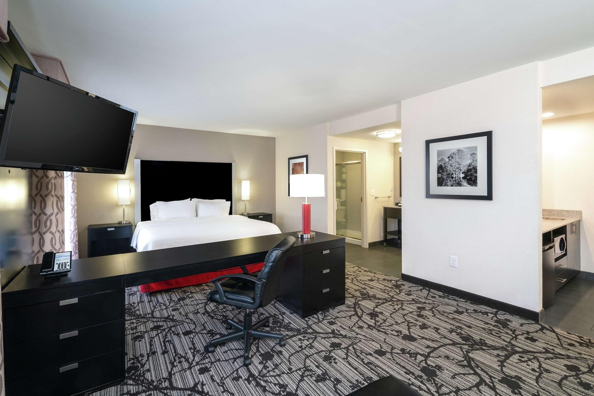 Hampton Inn And Suites Roanoke Airport/Valley View Mall Zewnętrze zdjęcie
