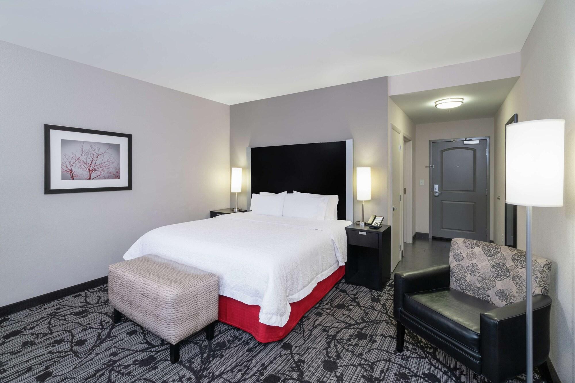 Hampton Inn And Suites Roanoke Airport/Valley View Mall Zewnętrze zdjęcie