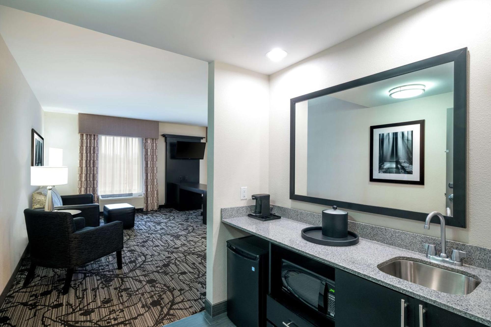 Hampton Inn And Suites Roanoke Airport/Valley View Mall Zewnętrze zdjęcie