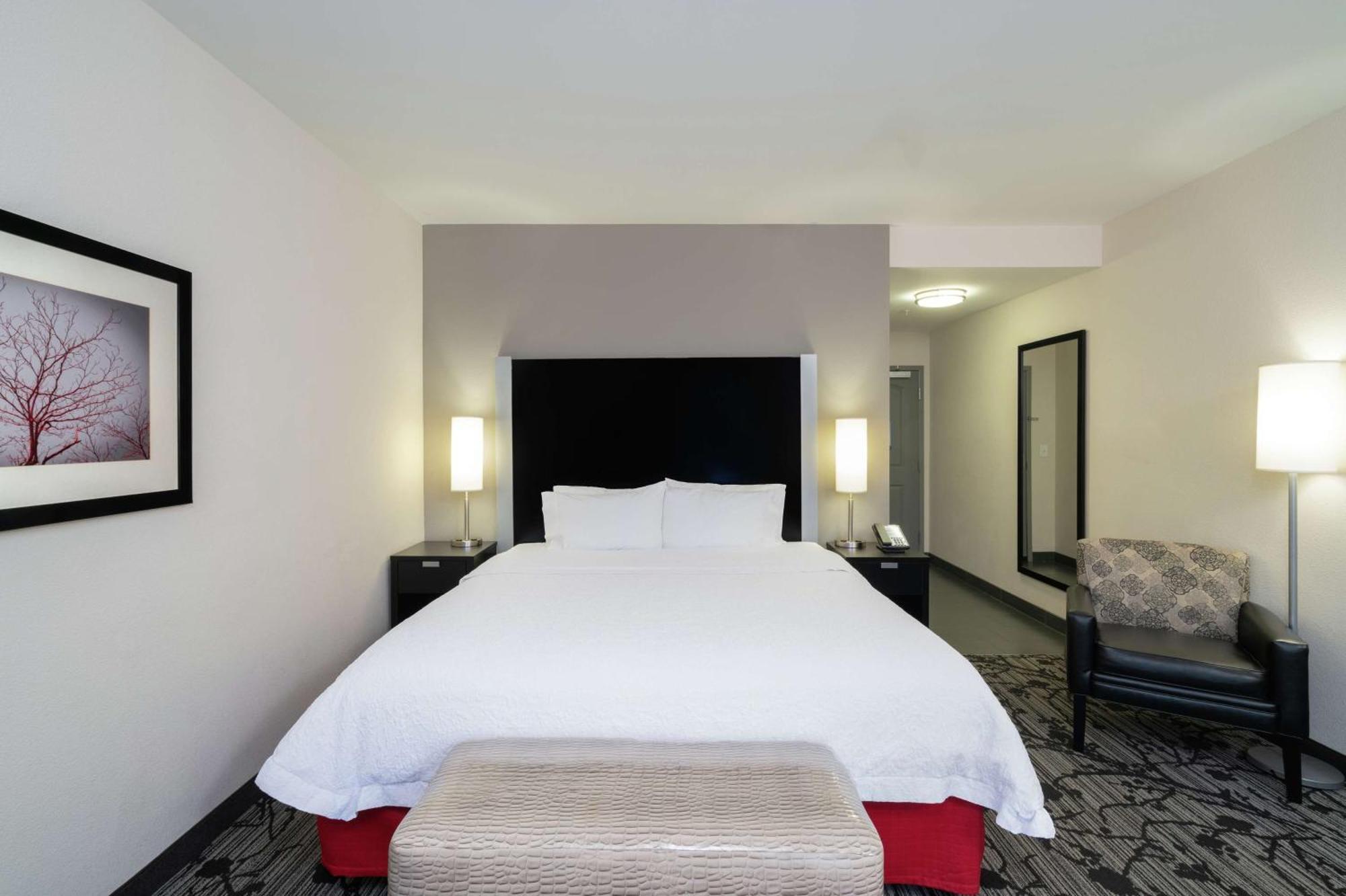 Hampton Inn And Suites Roanoke Airport/Valley View Mall Zewnętrze zdjęcie