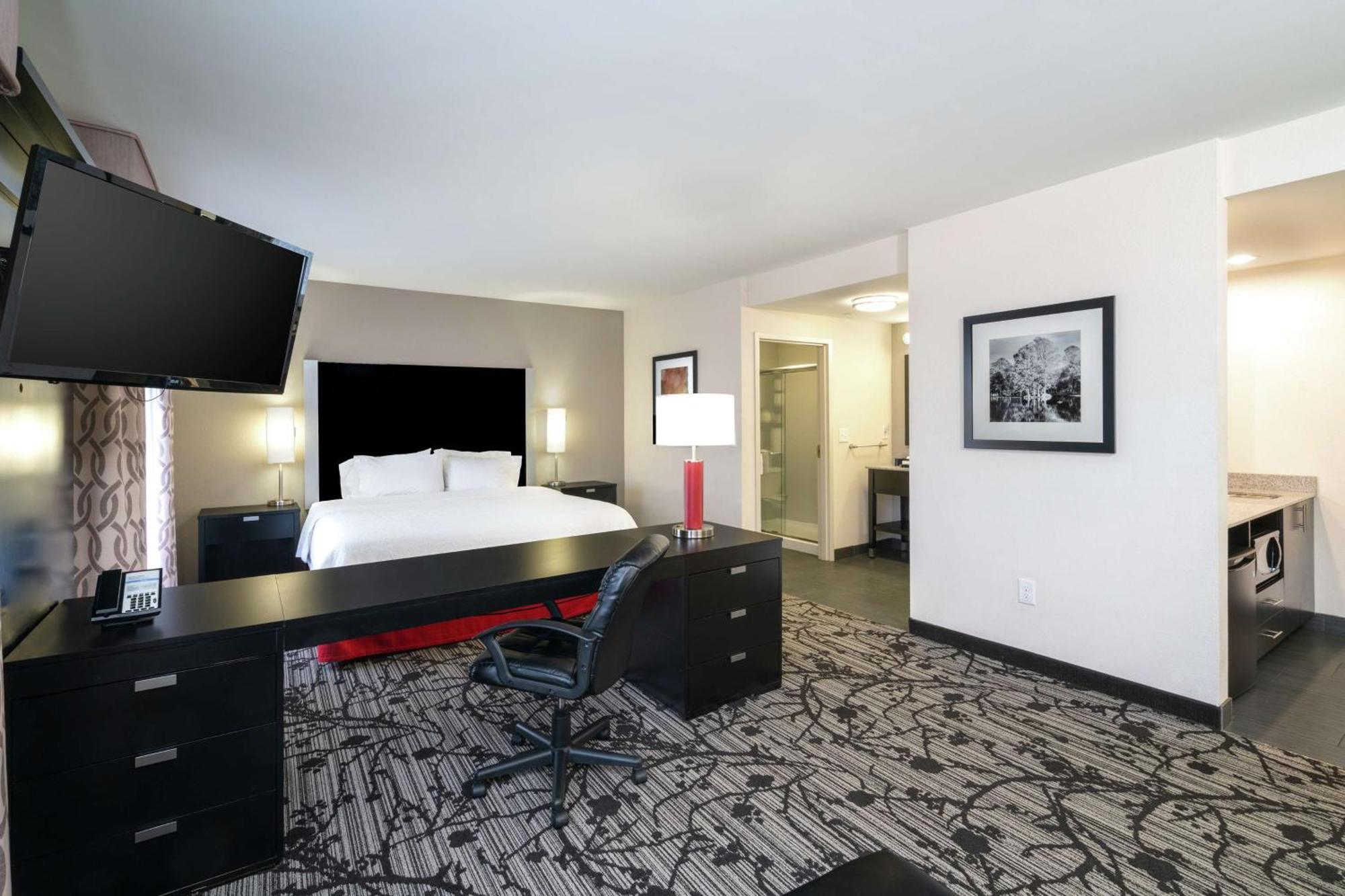 Hampton Inn And Suites Roanoke Airport/Valley View Mall Zewnętrze zdjęcie
