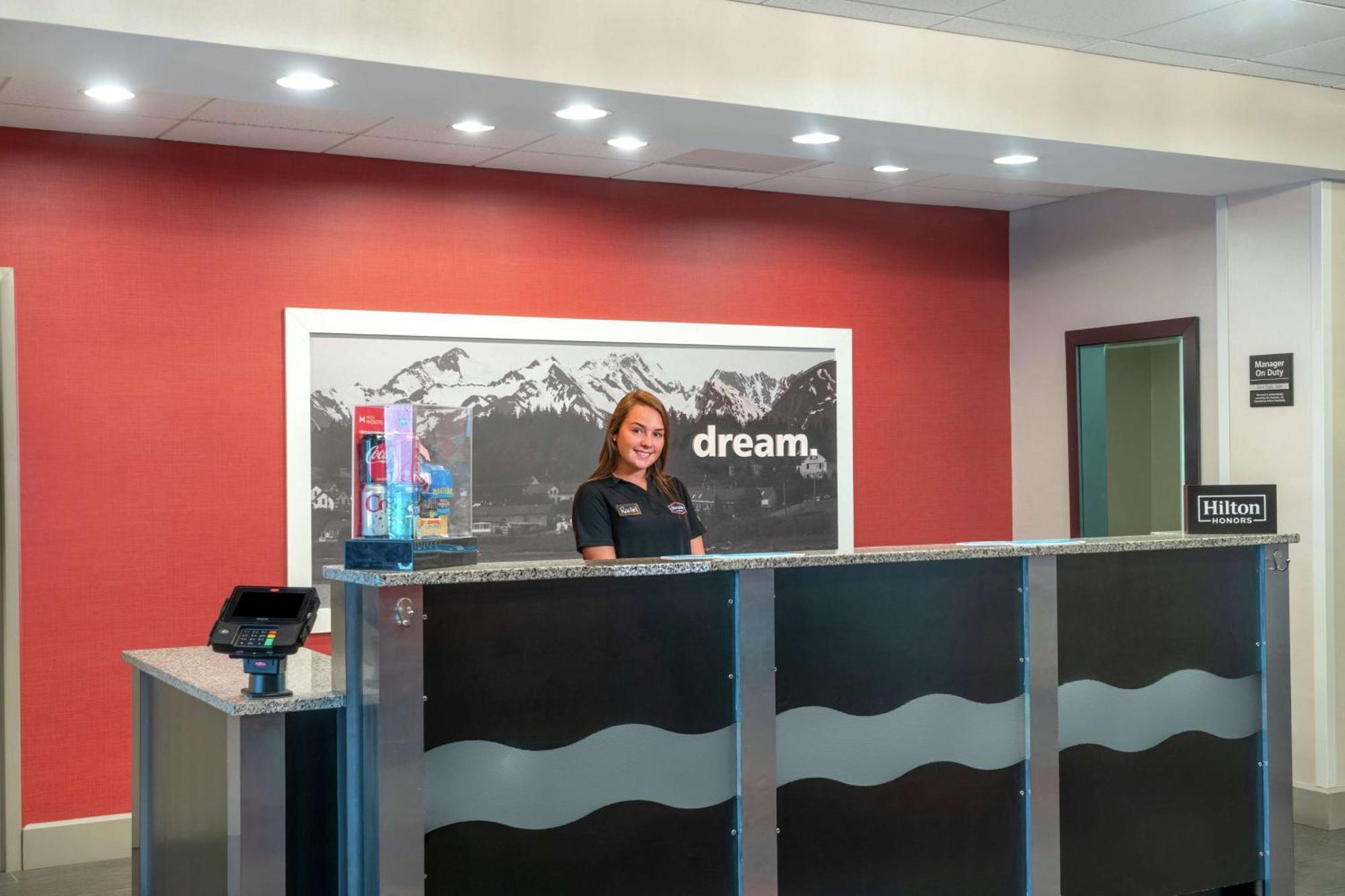 Hampton Inn And Suites Roanoke Airport/Valley View Mall Zewnętrze zdjęcie